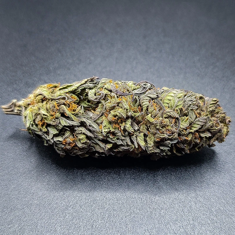 BUBBLE-GUM-SUSZ-KONOPNY-CBD-12-CZARNE-TLO