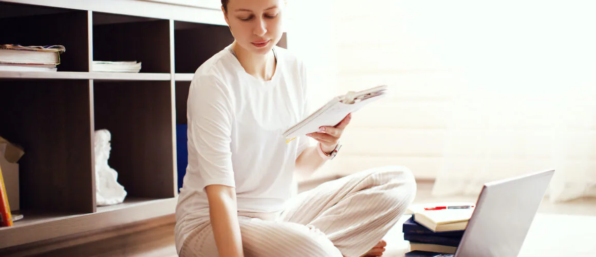Homewear – jak dobrze wyglądać w domu?