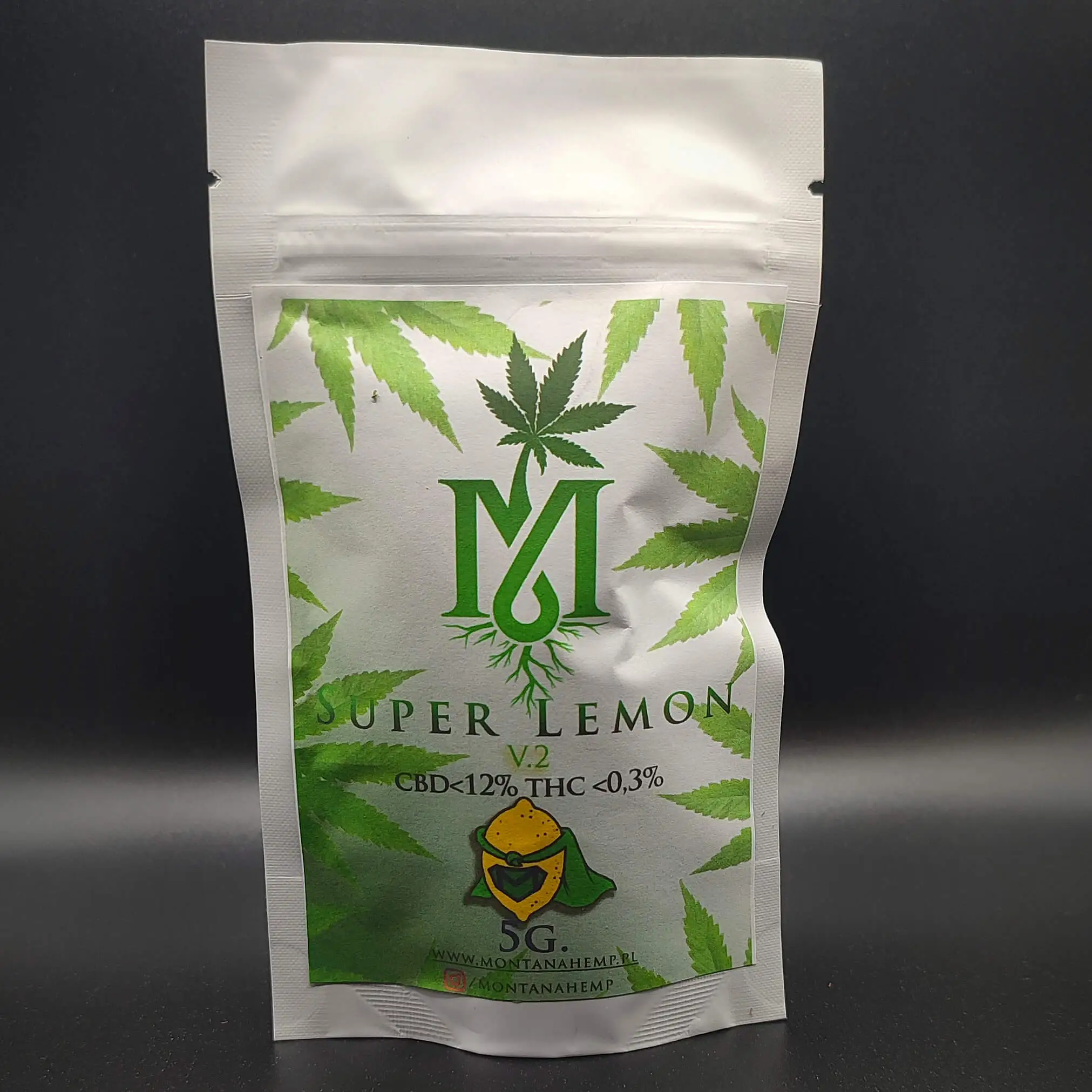 SUSZ-KONOPNY-CBD-SUPER-LEMON-CZARNE-TLO-OPAKOWANIE-DOYPACK